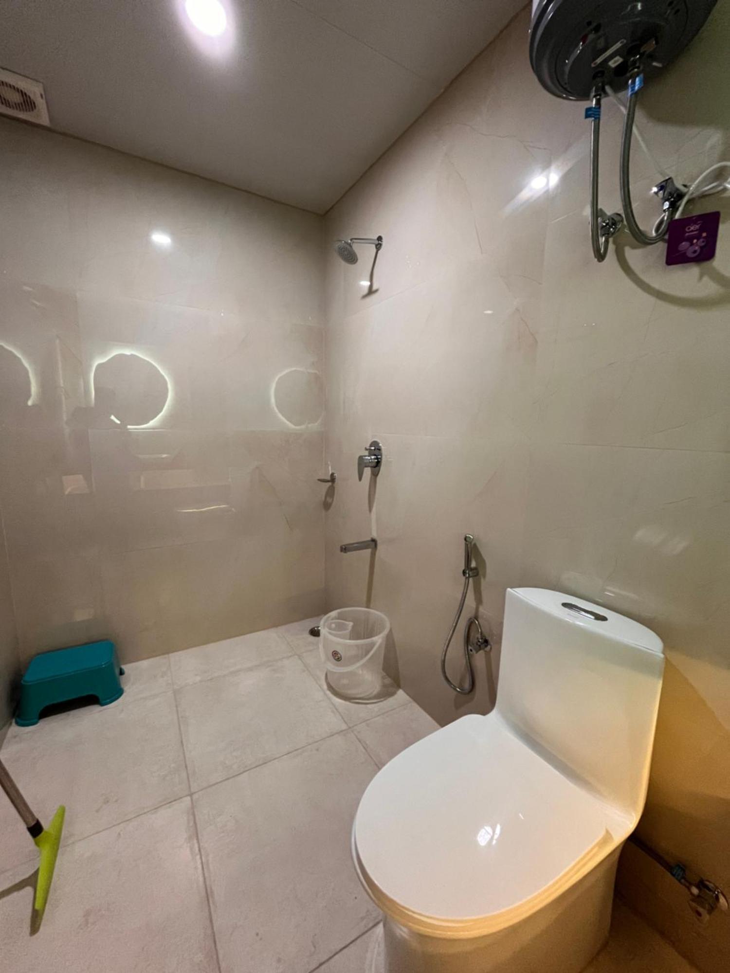 נייניטל Spruce Hill Hotel & Restro מראה חיצוני תמונה