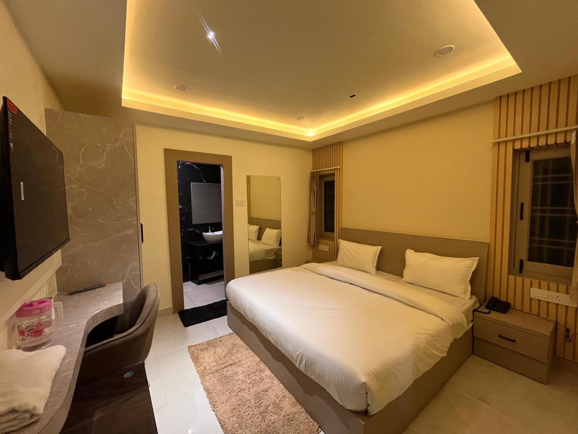 נייניטל Spruce Hill Hotel & Restro מראה חיצוני תמונה